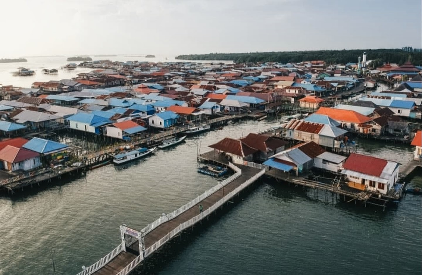 Kampung atas air Bontang Kuala.