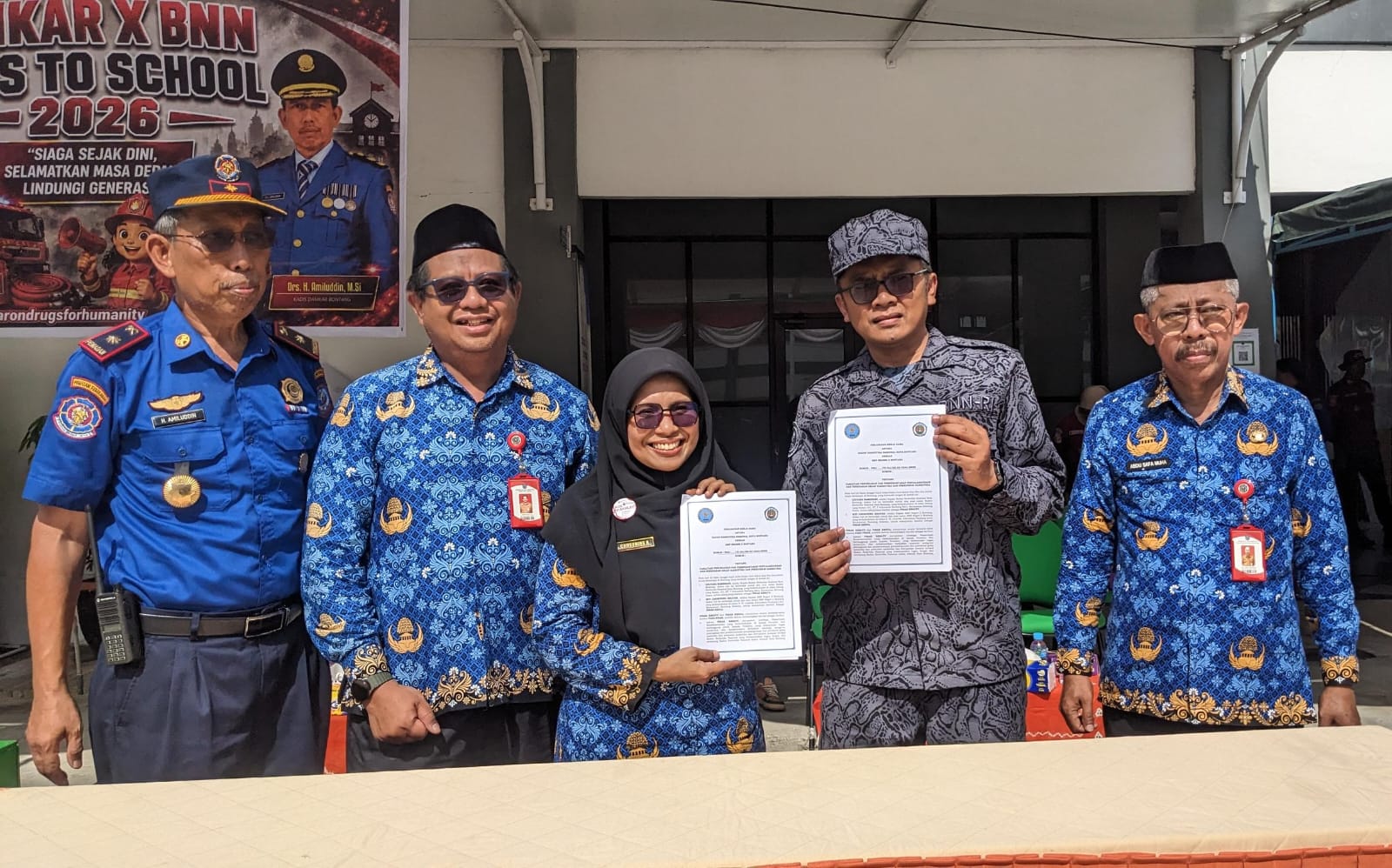 SMP Negeri 2 Bontang memperkuat komitmennya dalam mencegah penyalahgunaan narkoba di kalangan pelajar melalui penandatanganan nota kesepahaman (MoU) dengan Badan Narkotika Nasional (BNN).